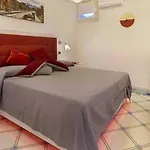Отель B&B Sorrento Central