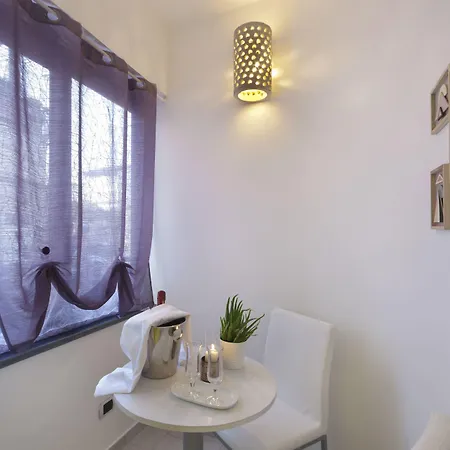 酒店 B&B Sorrento Central 3*