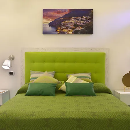 B&B Sorrento Central 3* سورينتو