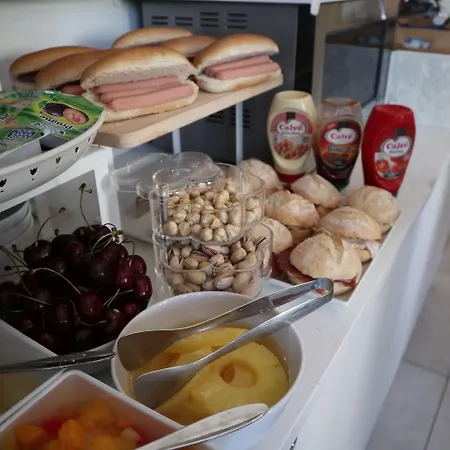 B&B Sorrento Central Hotell 3*